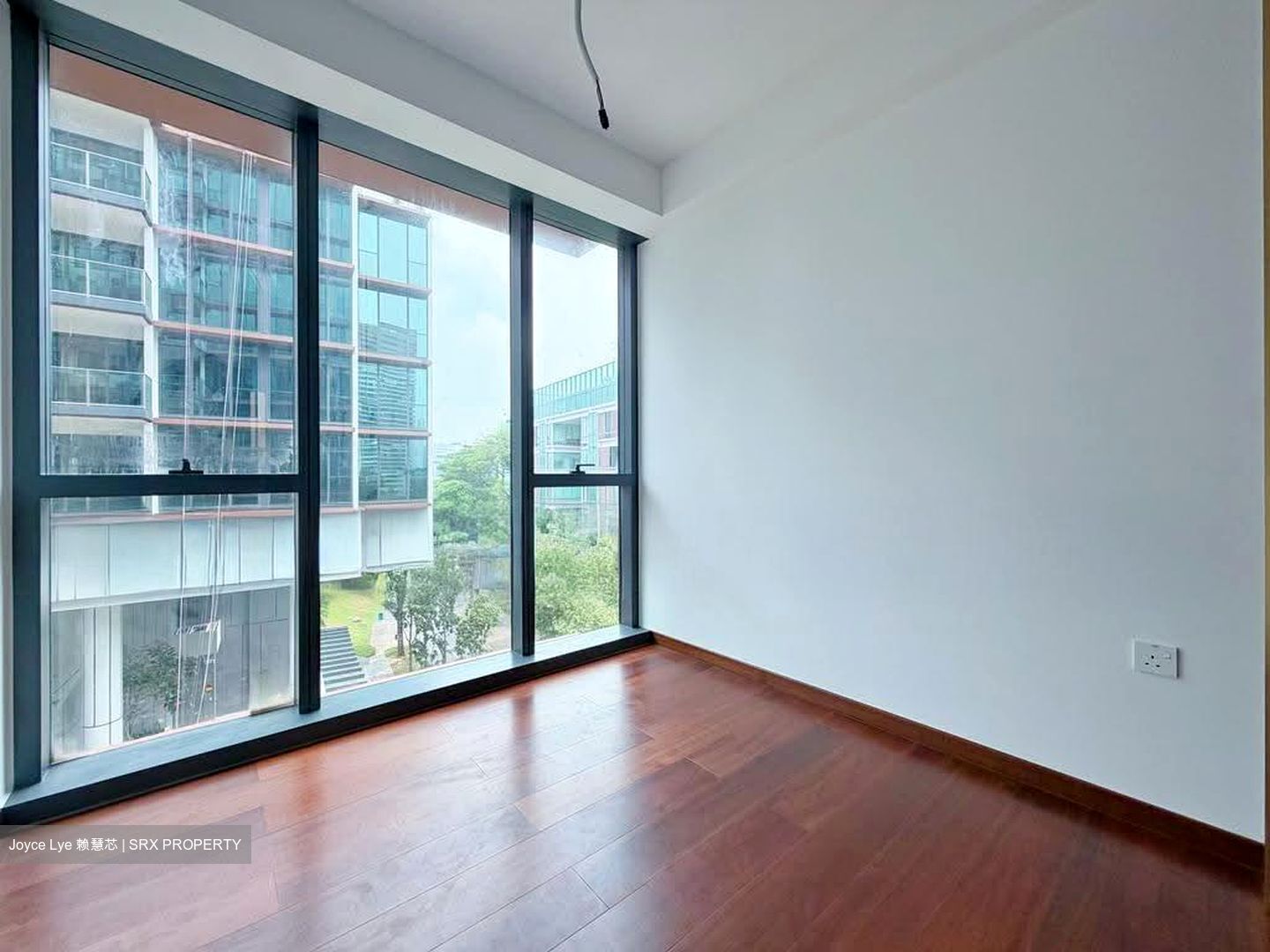 Slim Barracks Rise (D5), Condominium #636255291